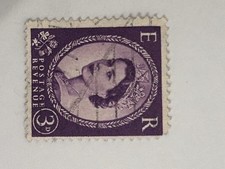 Rare 1959 Queen Elizabeth UK 3d POSTAGE REVENUE STAMP. Portrait by ER Wilding.