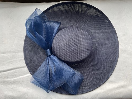 Navy blue fasinator - blue,