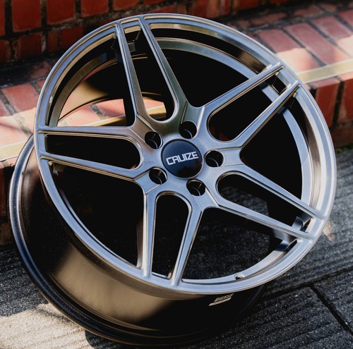 Silver castor alloy wheels - silver,