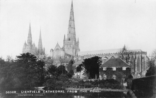 Postcard lichfield cathedral - -,