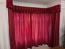 lined full length curtains with standard heading and matching pinch pleat pelmet