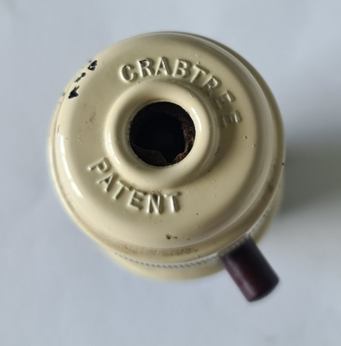 Crabtree bakelite bulb holder - crabtree,