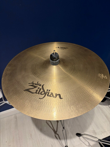 Zildjian avedis medium - 17”,