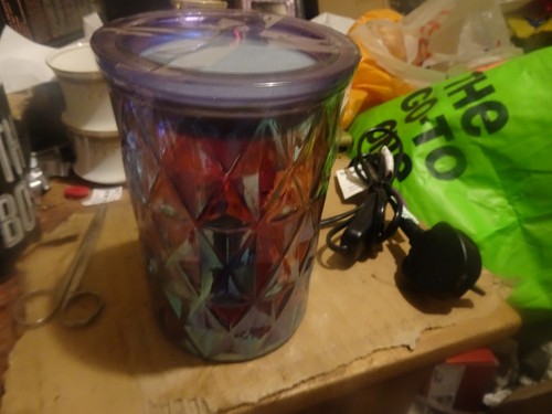 Scentsy prismatic full size - scentsy,