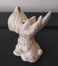 Beswick Scottish Terrier Figurine (813) With Ladybird Perched on the End of Nose