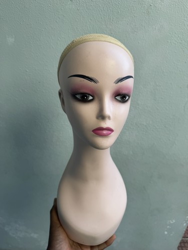 Female long neck - , mannequin