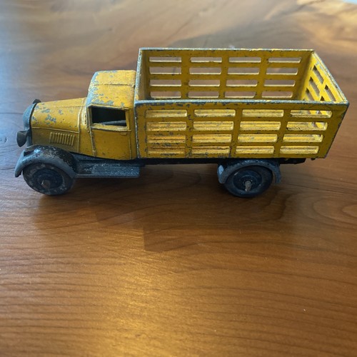 Dinky toys 25f cattle farm - cattle,