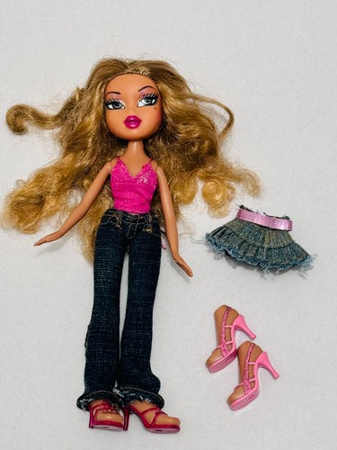 Bratz step out - out, doll
