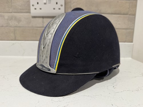 Horse riding hat harry - horse, hall
