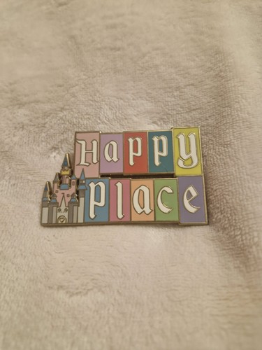 Disney pin badge - disney,