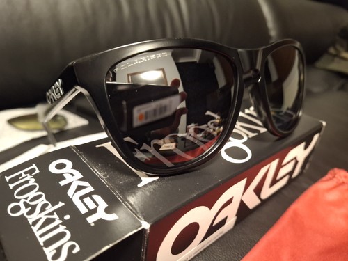 Oakley frogskins sunglasses - oakley,