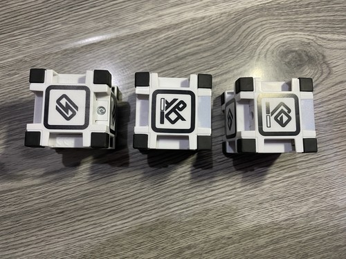 Anki cosmo robot playing cubes - cosmo,