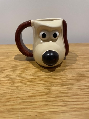 Wallace and gromit collectable - and,