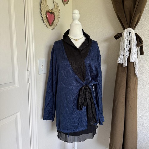 Victoria secret robe - victoria's,