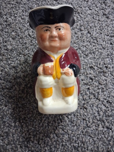 Vintage small inch - small, toby