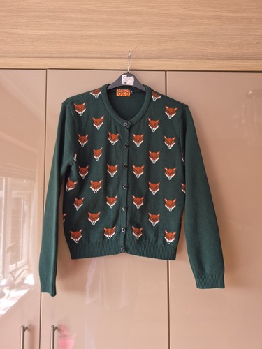 Run fly green fox motif - fly,