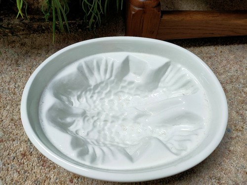 Vintage ceramic fish mold - vintage,