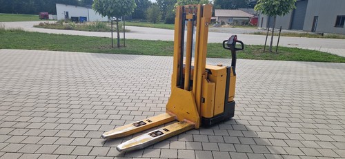 Jungheinrich ant 2 4m - t,