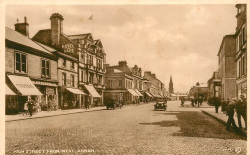 Annan high street - street,