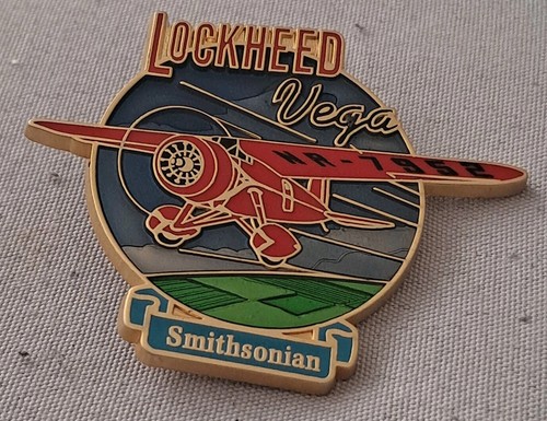 Smithsonian lockheed vega - ,