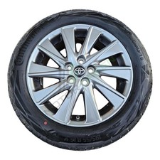Toyota Yaris 2023 Silver 16"