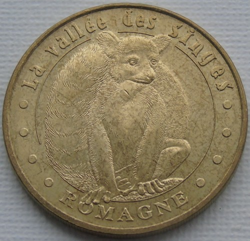 France souvenir medallion - france,