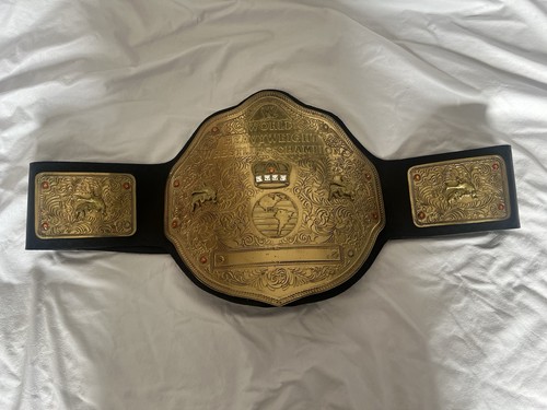 World heavyweight wrestling - heavyweight,