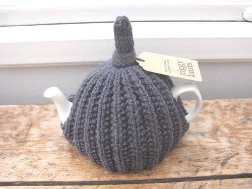 Hand knitted medium cup - 6,