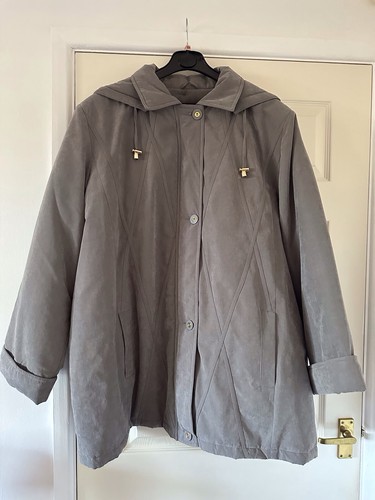 Damart ladies coat size 24 - ladies,