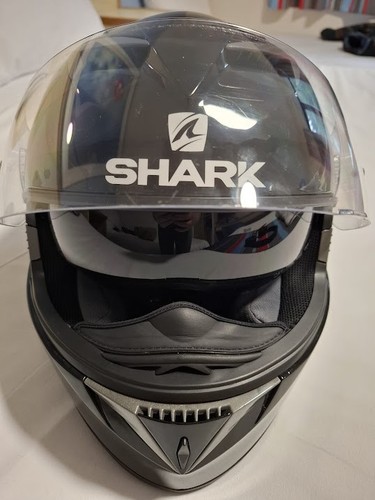 Shark motorcycle helmet - , size