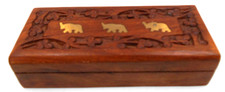 VINTAGE SMALL HAND CARVED
