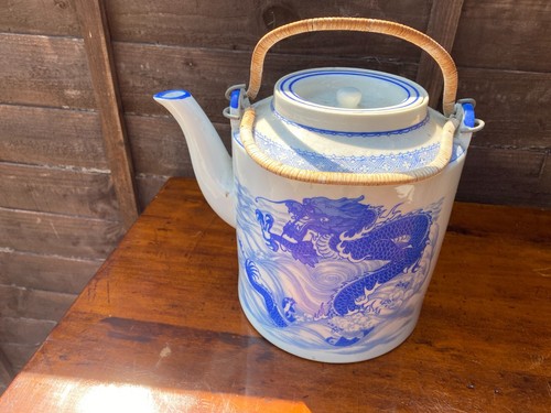 Ceramic blue and white - , dragon