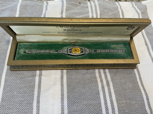 1924 ladies art deco emerald - 1924,
