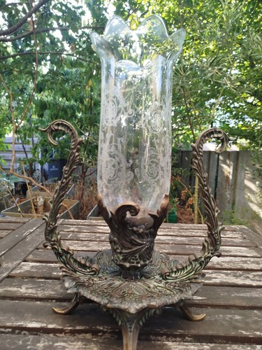 Bronze and baccarat candle - and,