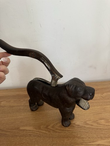 Vintage cast iron dog - cast,