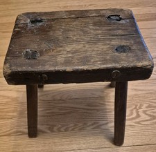 Farmhouse Primitive CRICKET