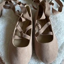 Ladies Pink Suede  Ballerina