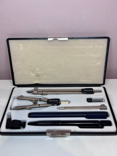 Vintage technocrat smiths - vintage,