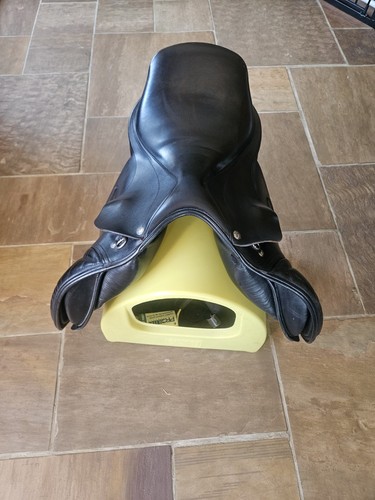 Harry dabbs gp saddle - 17",