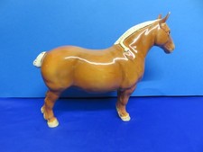 BESWICK    SUFFOLK PUNCH      CHAMPION   "  HASSE  DAINTY "   HORSE