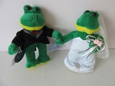 Mr & Mrs Bride and Groom Wedding Frogs Married Couple Good Luck Gift Present