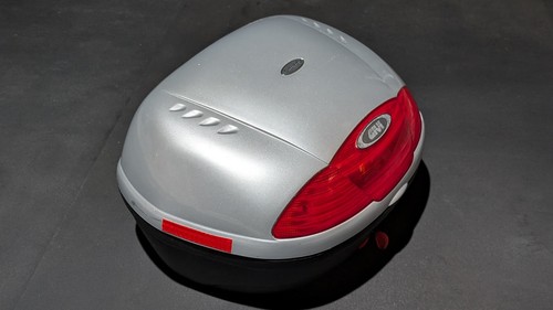 Givi simply litre top - box,
