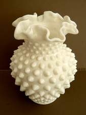 VINTAGE FENTON  MILK GLASS