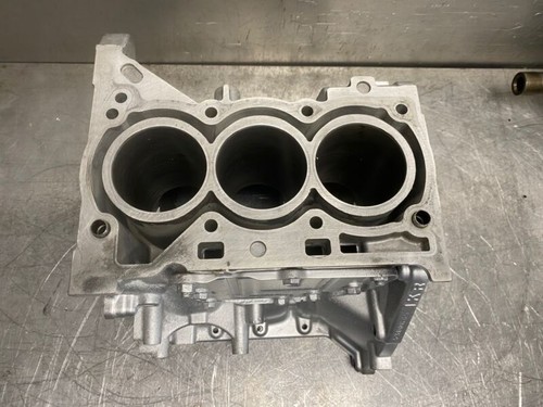 Recon cylinder block toyota - cylinder,