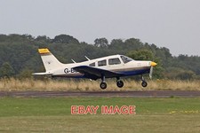 PHOTO  G-BBXW PIPER PA-28-151