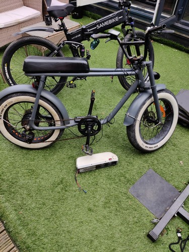 Cruiser type ebike frame - type,