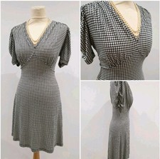 Vintage 1940s Style Checked