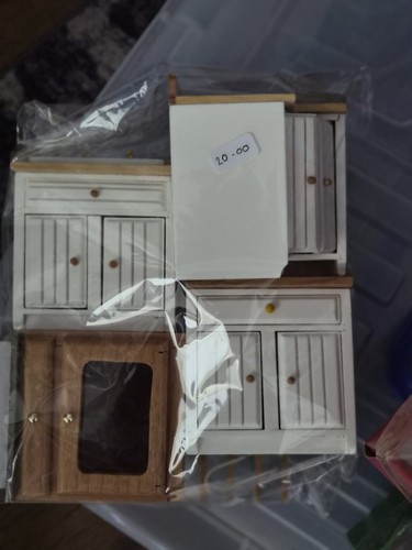 Doll house wooden - 1:12,