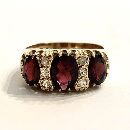 Garnet ring 9ct gold - ring, vintage