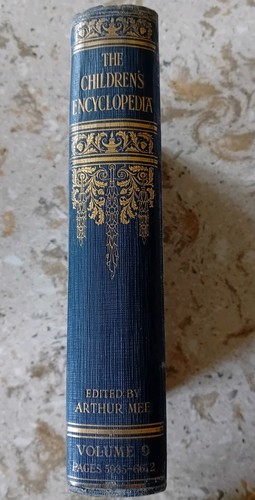 The children encyclopedia - children's,